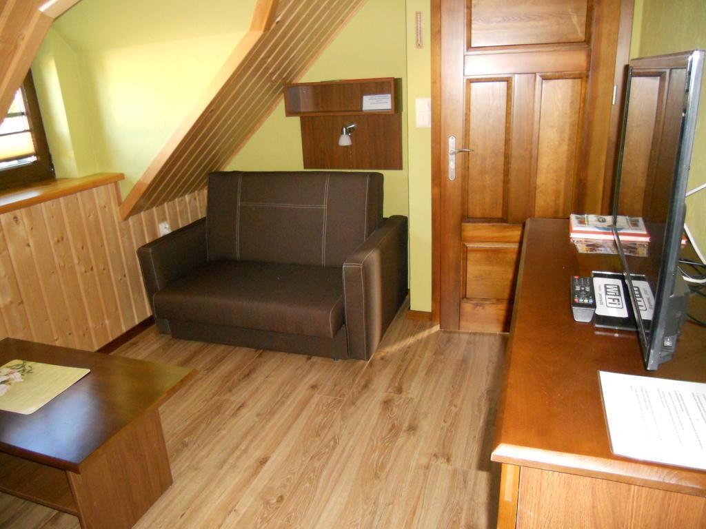 Dom Pod Lipa Villa Jaminy Kültér fotó